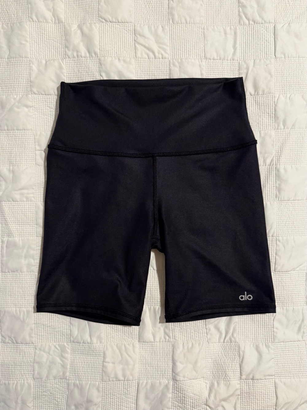 Alo Yoga 7" High-Waist Biker Short - Small